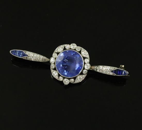 An early 20th century French platinum, sapphire and diamond bar brooch,